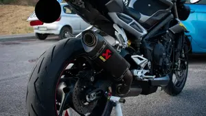 Triumph Street Triple RS (2017 - 19)  (4)