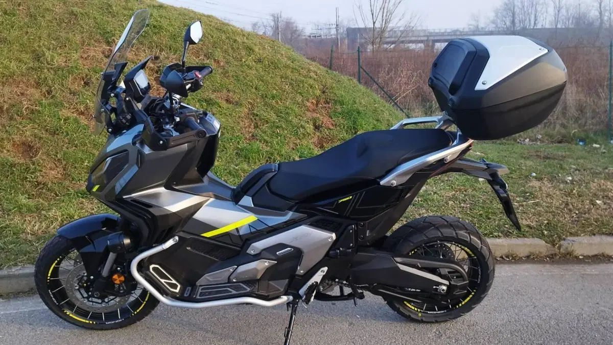 Honda X-ADV 750 DCT Adventure (2021 - 24)  (3)