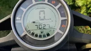 Swm Varez 125 (2022 - 23)  (6)