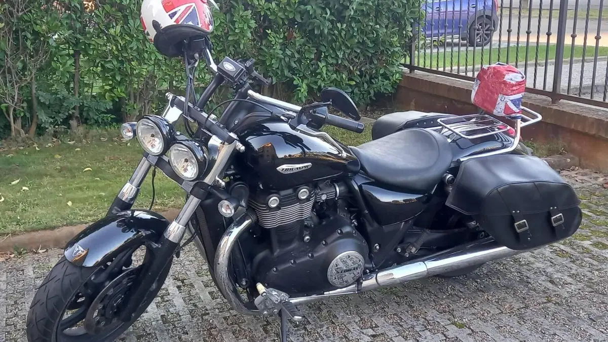 Triumph Thunderbird Storm 1700 ABS (2010 - 16)  (4)