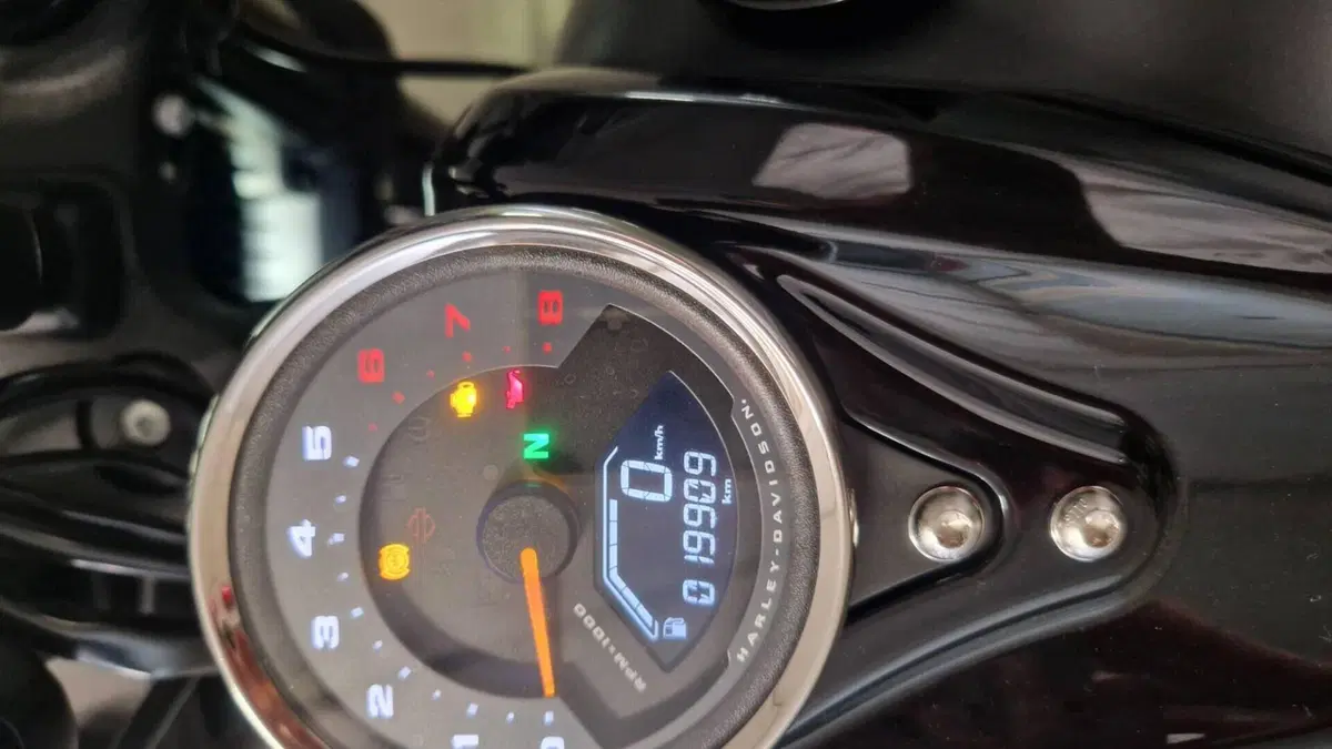 Harley-Davidson 107 Fat Bob (2017 - 20) - FXFB  (3)