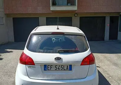 Kia Venga 1.4 CVVT LX Easy (5)