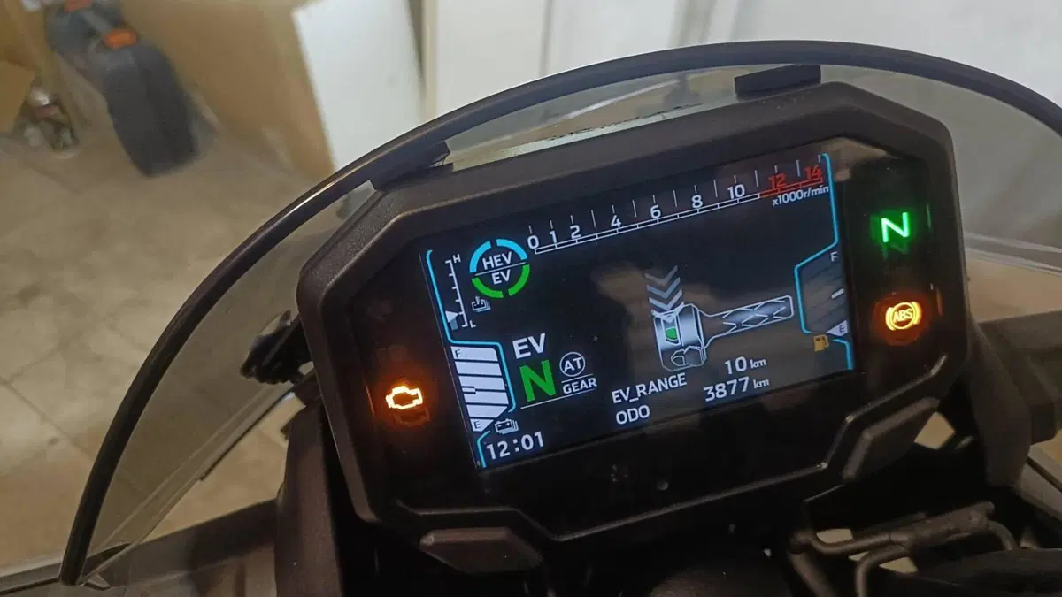 Kawasaki Z7 Hybrid (2024 - 26)  (5)