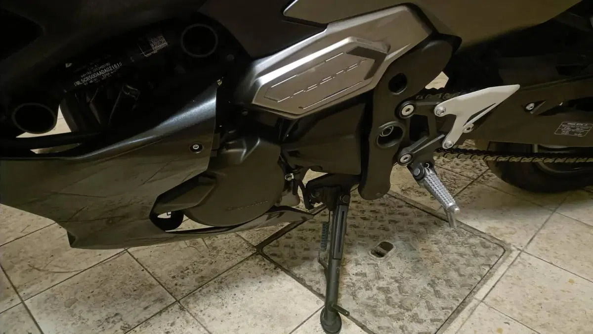 Kawasaki Z7 Hybrid (2024 - 26)  (11)