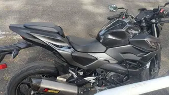 Kawasaki Z7 Hybrid (2024 - 26) usata