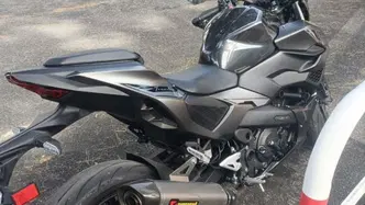 Kawasaki Z7 Hybrid (2024 - 26) usata
