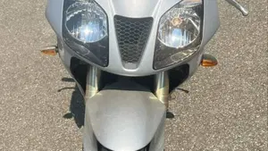 Honda VTR 1000 SP-1 (2000 - 01)  (3)