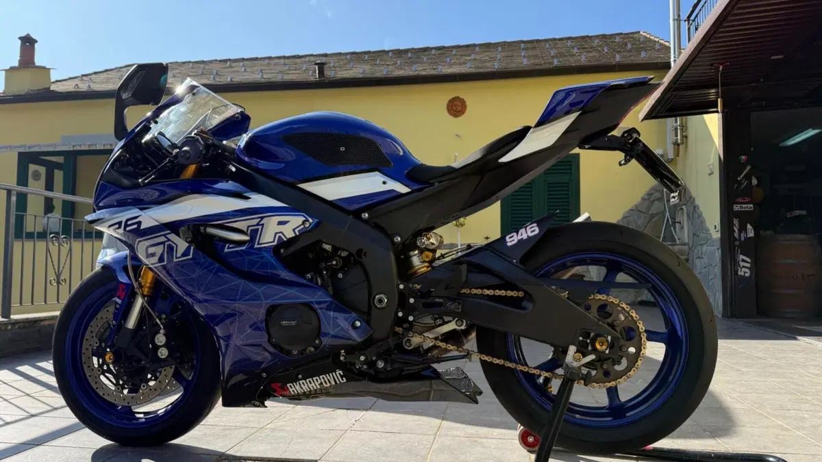 Yamaha YZF R6 (2017 - 20)  (5)