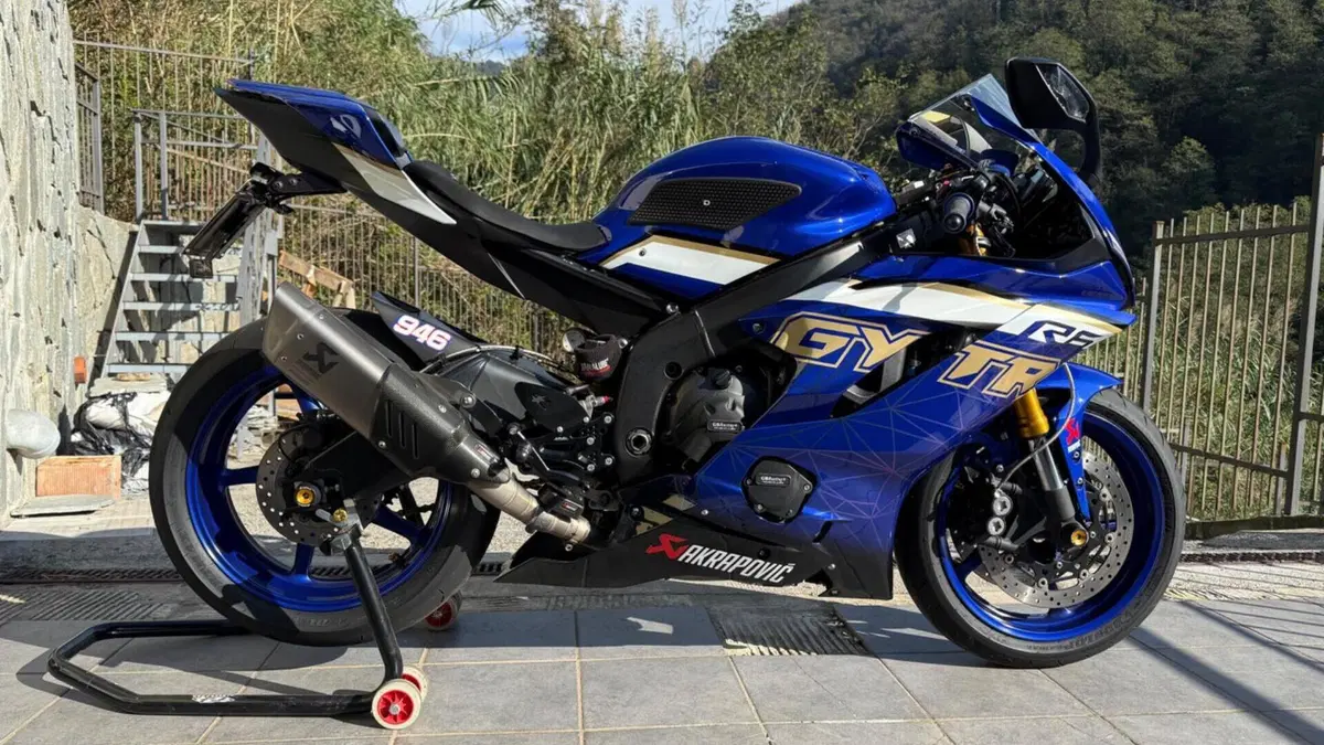 Yamaha YZF R6 (2017 - 20)  (6)