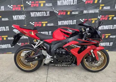 Honda CBR 1000 RR Fireblade (2006 - 07) - Annuncio 10053326