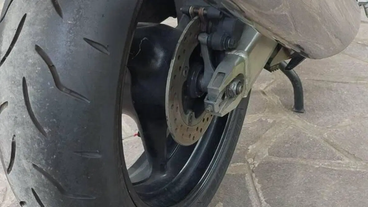 Honda CBR 600 F (2001 - 06)  (8)