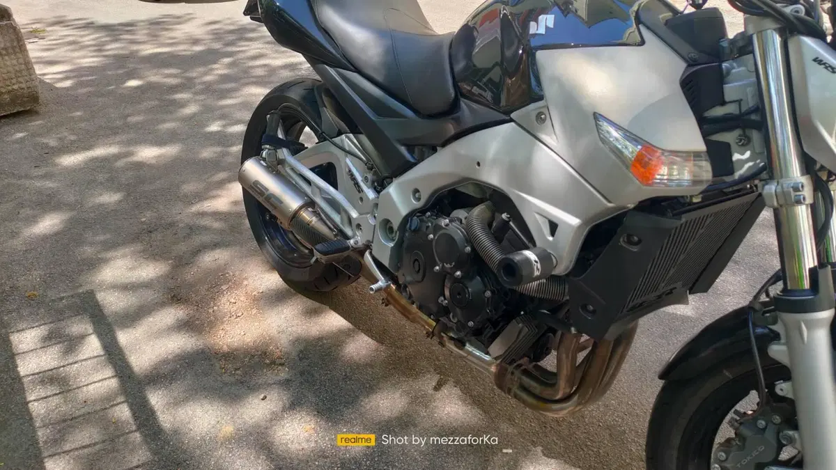 Suzuki GSR 600 (2006 - 11)  (12)
