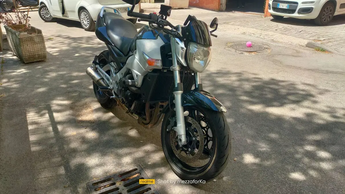 Suzuki GSR 600 (2006 - 11)  (13)