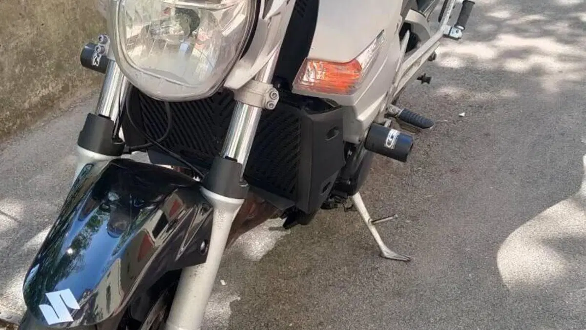 Suzuki GSR 600 (2006 - 11)  (15)