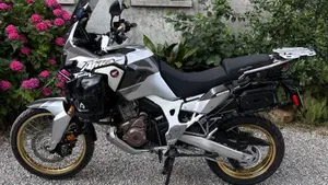 Honda Africa Twin CRF 1000L Adventure Sports (2018 - 19)  (2)