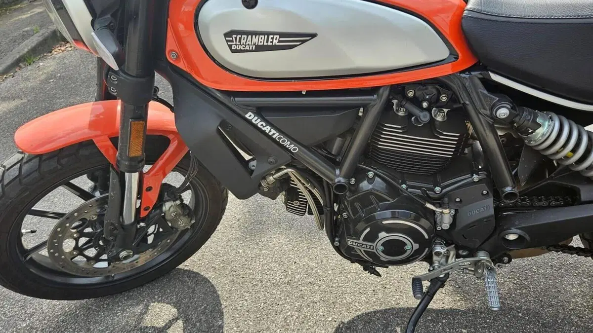 Ducati Scrambler 800 Street Classic (2017 - 18)  (2)