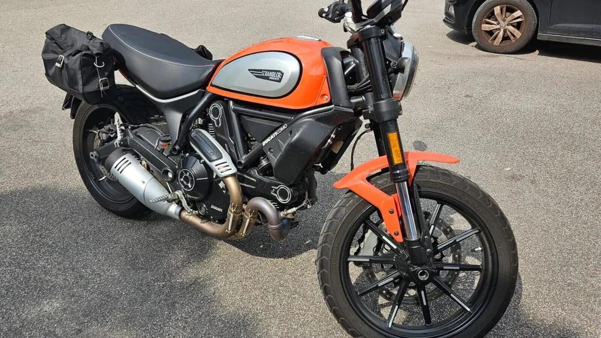 Ducati Scrambler 800 Street Classic (2017 - 18)  (3)