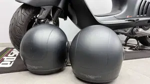 Vespa Vespa 946 EA ABS (2015 - 16)  (3)