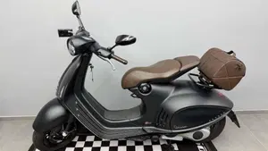 Vespa Vespa 946 EA ABS (2015 - 16)  (4)