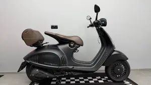 Vespa Vespa 946 EA ABS (2015 - 16)  (6)