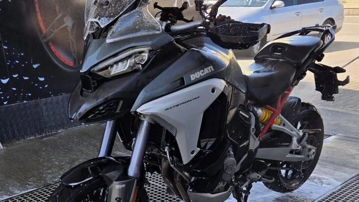 Ducati Multistrada V4 S (2021 - 24)  (2)