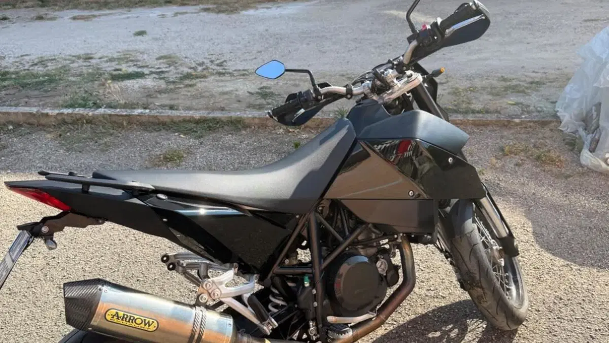 KTM 690 Supermoto  (3)