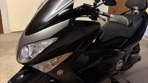 Yamaha T-Max 500 (2008 - 12)  (2)