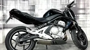 Kawasaki ER-6N (2005 - 08)  (8)