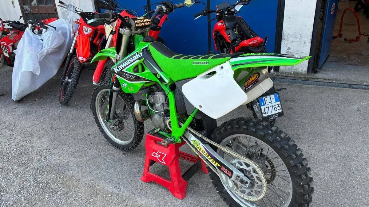 Kawasaki KX250 (1994 - 01)  (3)