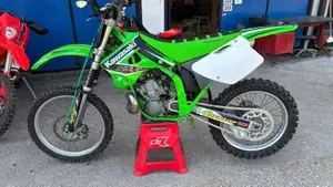 Kawasaki KX250 (1994 - 01)  (5)