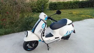 Vespa Vespa 140th of Piaggio (2024) usata