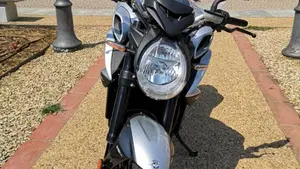 MV Agusta Brutale 800 RR (2021 - 25)  (2)
