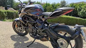 MV Agusta Brutale 800 RR (2021 - 25)  (6)