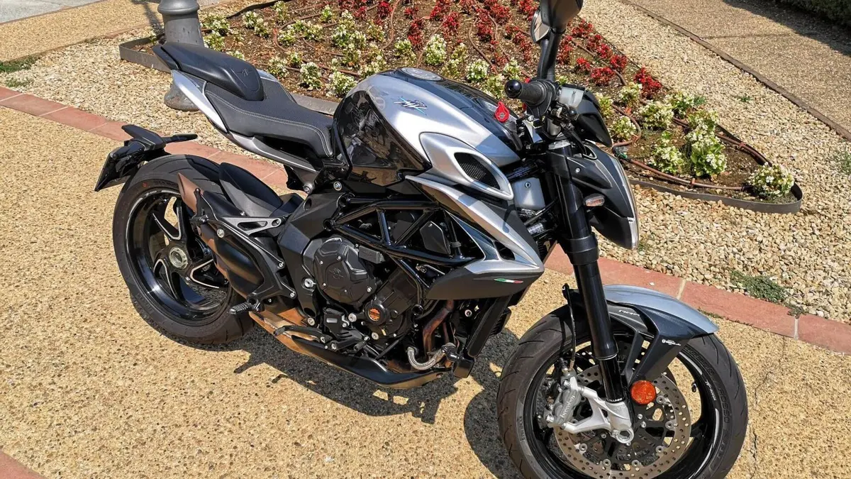 MV Agusta Brutale 800 RR (2021 - 25)  (7)