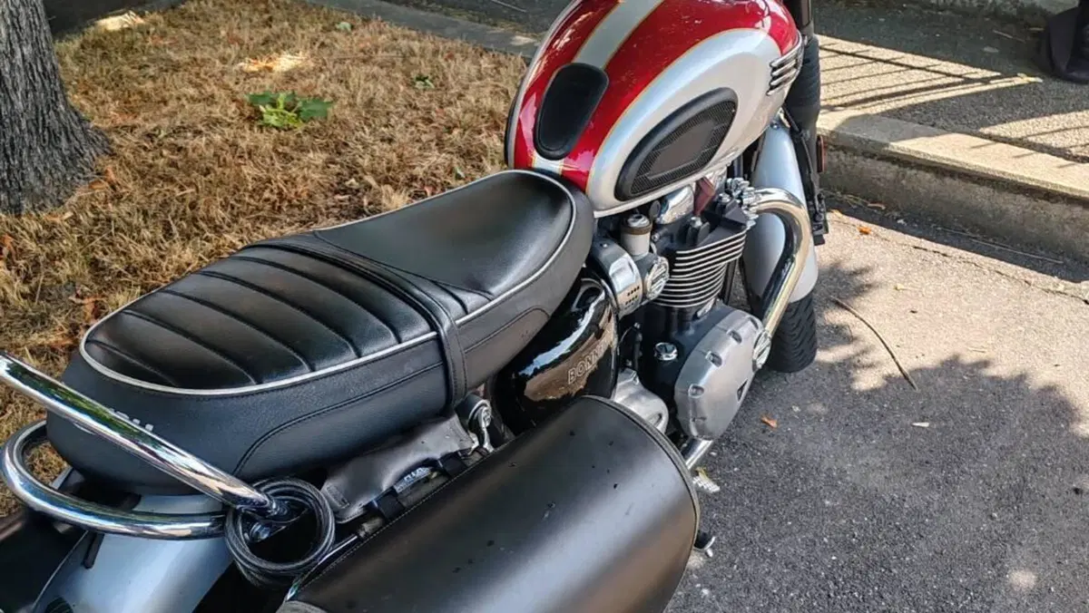 Triumph Bonneville T120 (2016 - 20)  (3)