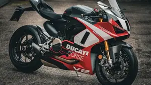 Ducati Panigale V2 Superquadro Final Edition (2024)  (4)