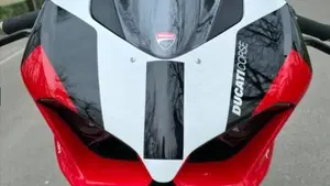 Ducati Panigale V2 Superquadro Final Edition (2024)  (6)