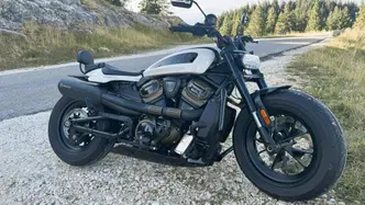Harley-Davidson 1200 Custom (2018 - 20) - XL1200C usata