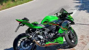 Kawasaki Ninja ZX-4RR (2024 - 26)  (6)
