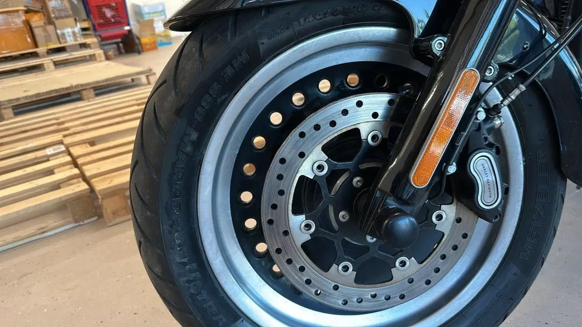 Harley-Davidson 107 Fat Boy (2017 - 20) - FLFB  (8)