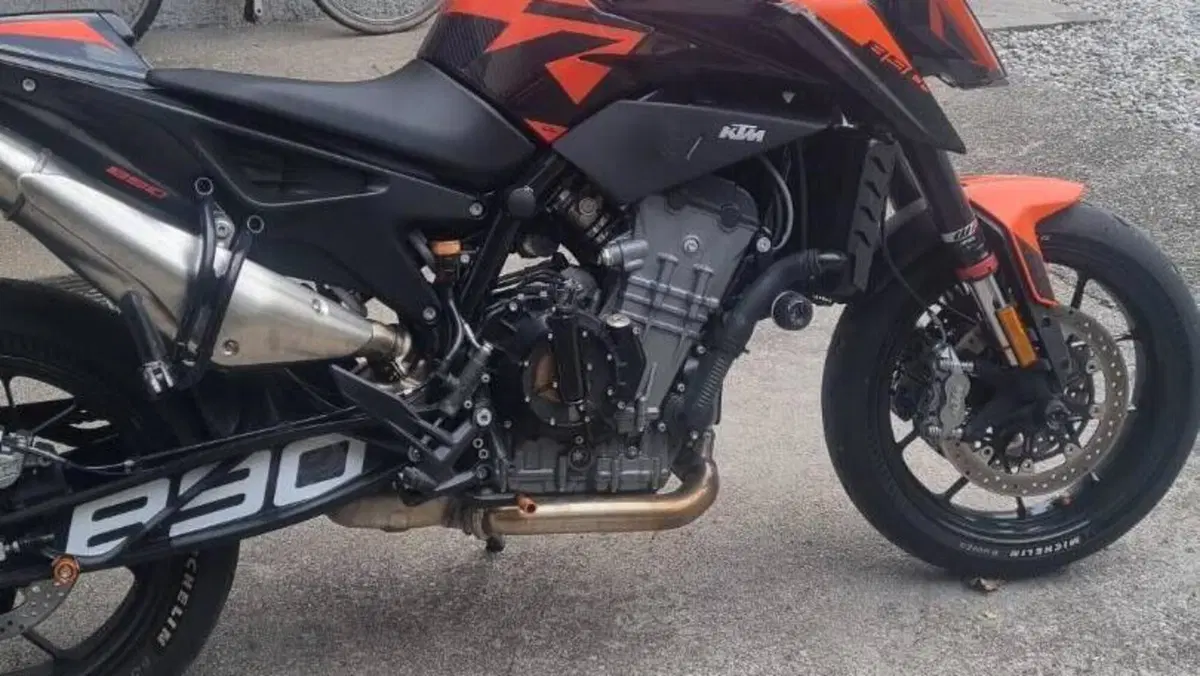 KTM 890 Duke (2021 - 23)  (3)
