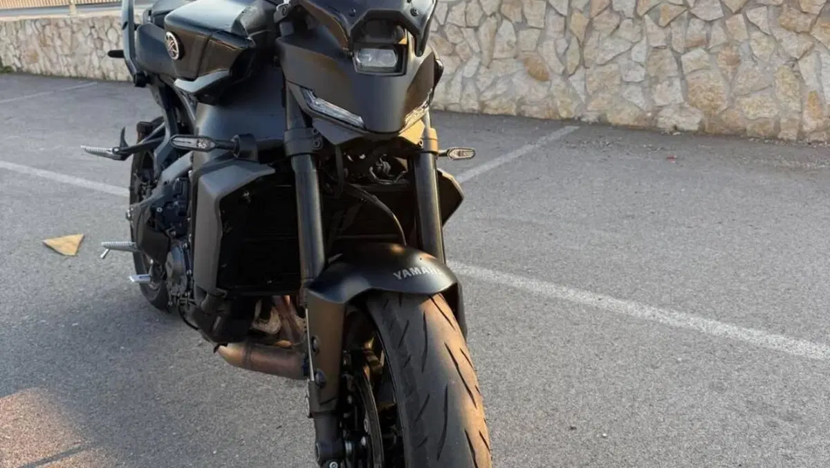 Yamaha MT-09 (2024 - 26)  (2)