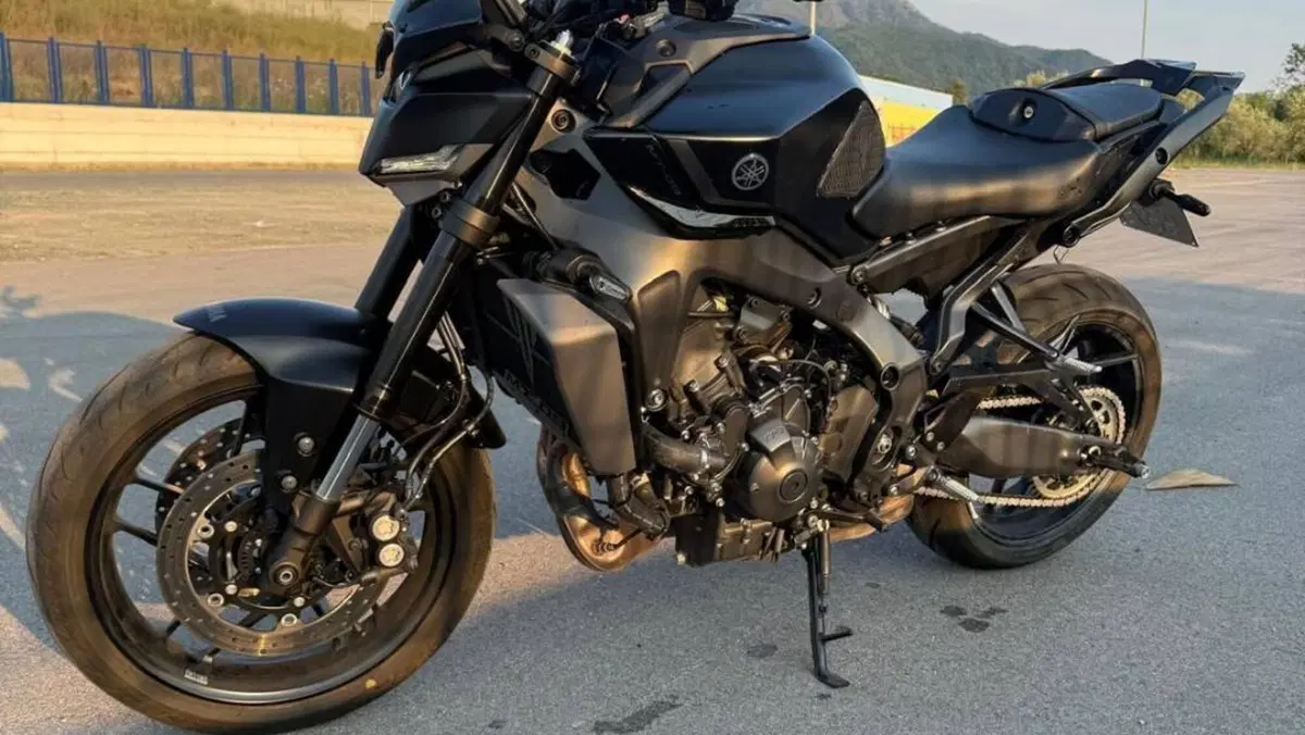 Yamaha MT-09 (2024 - 26)  (4)