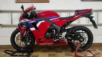 Honda CBR 600 RR (2024 - 26) usata