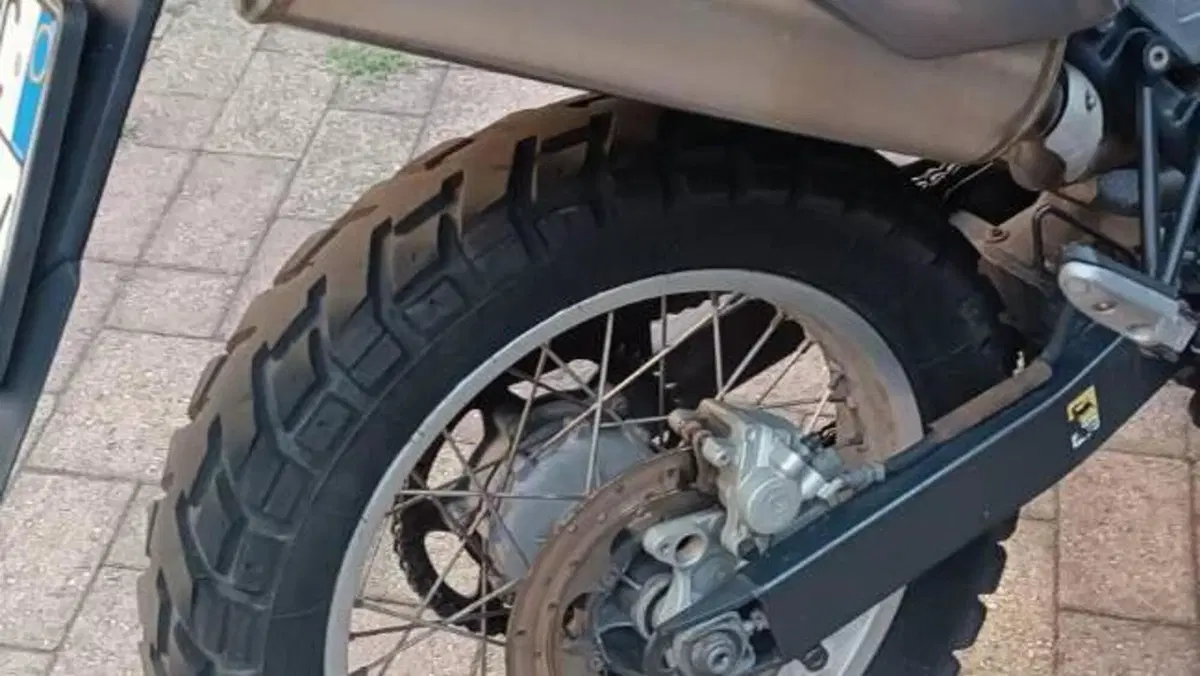 Aprilia Pegaso 650 Trail (2006 - 11)  (2)