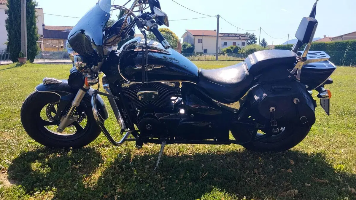 Suzuki Intruder 800 M (2005 - 08) 