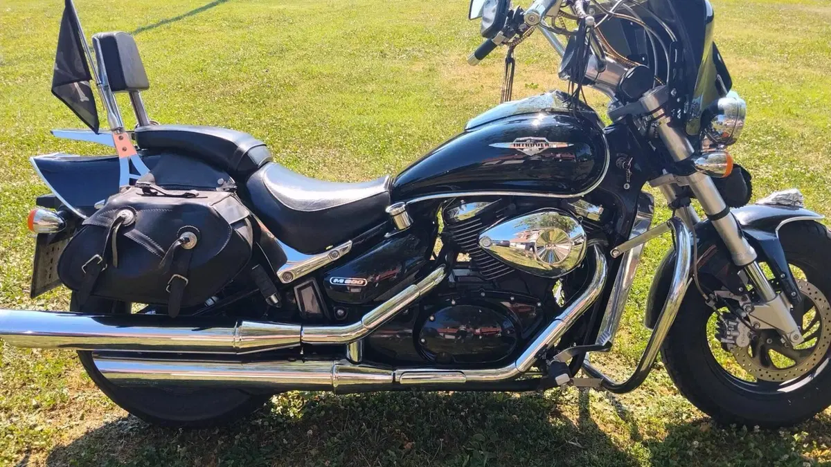 Suzuki Intruder 800 M (2005 - 08)  (2)