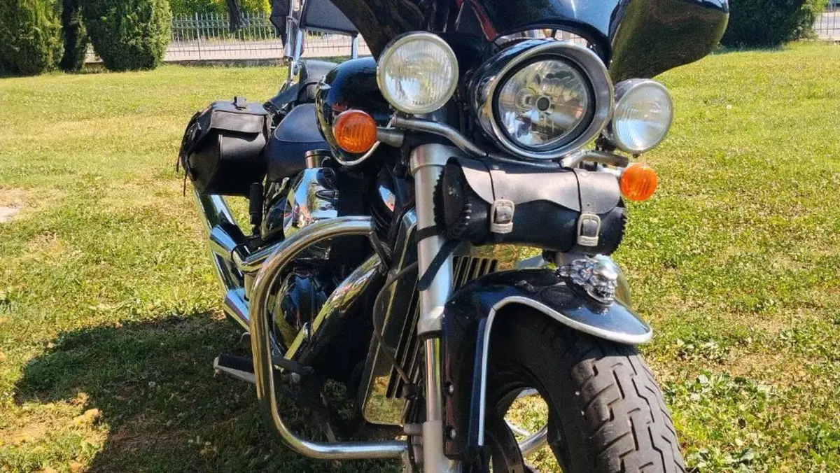 Suzuki Intruder 800 M (2005 - 08)  (3)