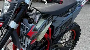 Betamotor RR 125 2T Enduro (2020)  (4)