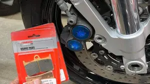 Yamaha YZF R1 (1998 - 99)  (8)
